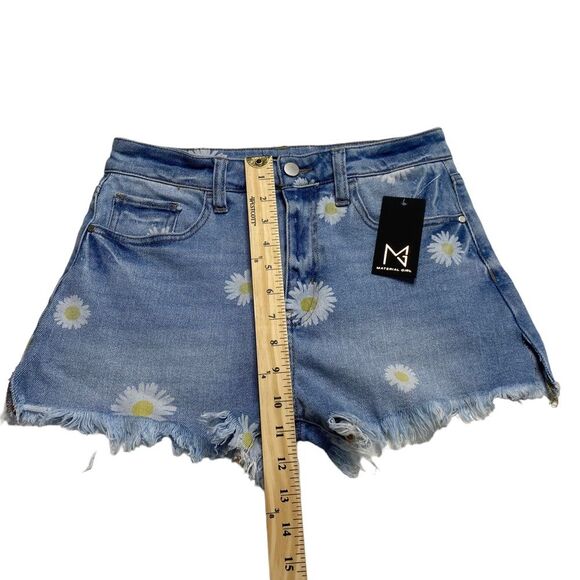 Material Girl Bohemian Daisy Denim Raw Hem Shorts Festival Blue Sz 7 NWT - Picture 8 of 12